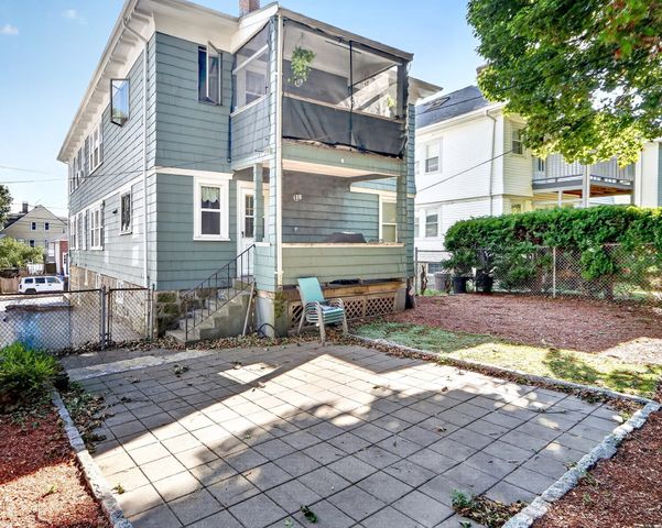 18 Franconia St, Boston, MA 02122