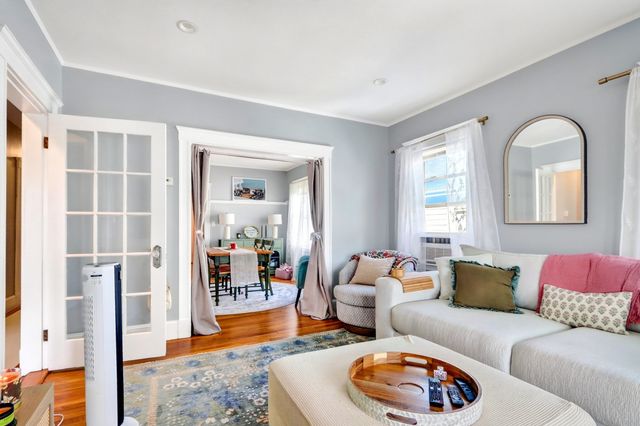 18 Franconia St, Boston, MA 02122