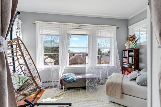 18 Franconia St, Boston, MA 02122