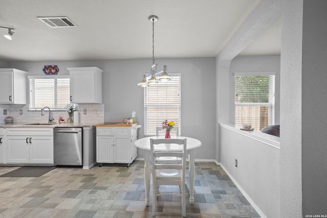 3914 Privet Pl, San Antonio, TX 78259