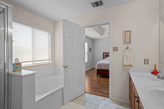 3914 Privet Pl, San Antonio, TX 78259