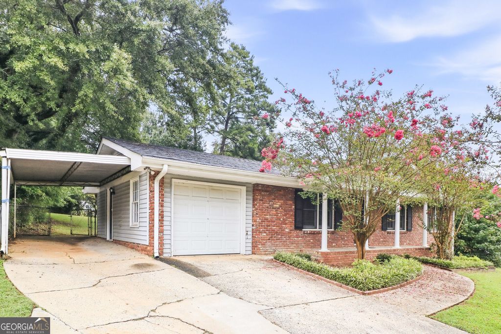2321 Hollyridge Drive SW, Marietta, GA 30060 — photo 2