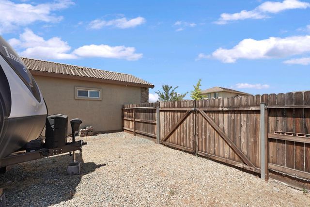 2013 Van Ruiten Dr, Lodi, CA 95242