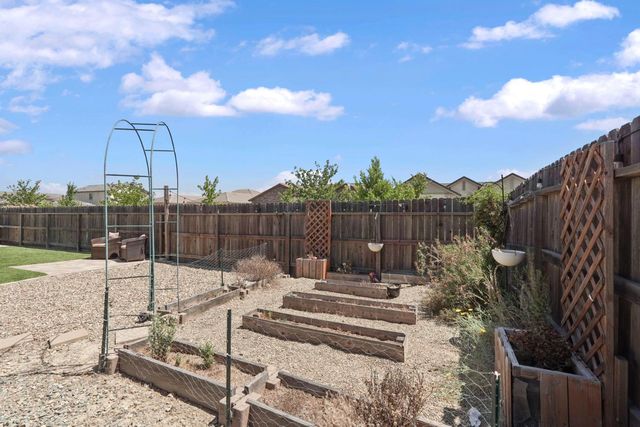 2013 Van Ruiten Dr, Lodi, CA 95242