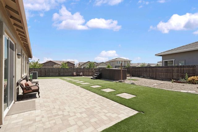 2013 Van Ruiten Dr, Lodi, CA 95242