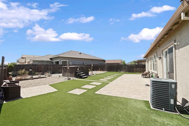 2013 Van Ruiten Dr, Lodi, CA 95242