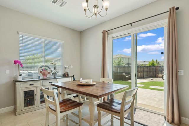 2013 Van Ruiten Dr, Lodi, CA 95242