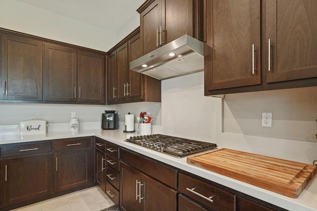 2013 Van Ruiten Dr, Lodi, CA 95242