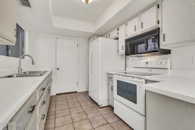 9834 E Minnesota Avenue, Sun Lakes, AZ 85248