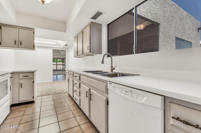 9834 E Minnesota Avenue, Sun Lakes, AZ 85248