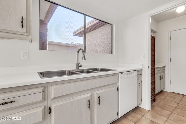 9834 E Minnesota Avenue, Sun Lakes, AZ 85248