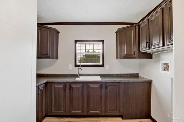 6594 Will Jones Rd, Jay, FL 32565
