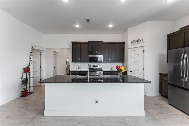 1711 Bugg Street, Pea Ridge, AR 72751