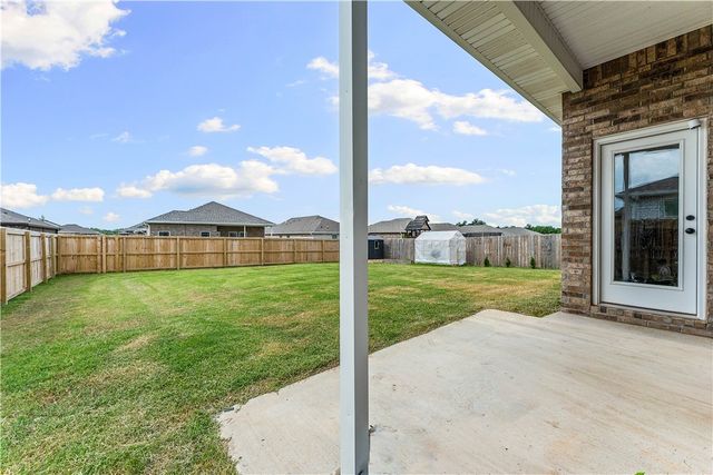 1711 Bugg Street, Pea Ridge, AR 72751