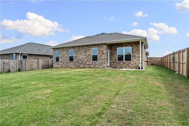 1711 Bugg Street, Pea Ridge, AR 72751