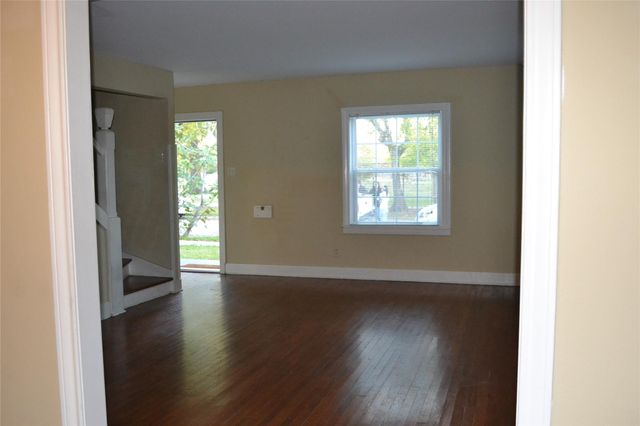 1610 Ridgewood Street, Houston, TX 77006