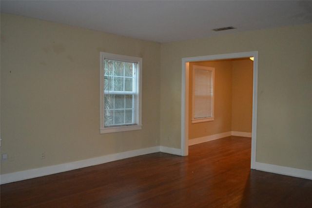 1610 Ridgewood Street, Houston, TX 77006