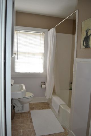 1610 Ridgewood Street, Houston, TX 77006