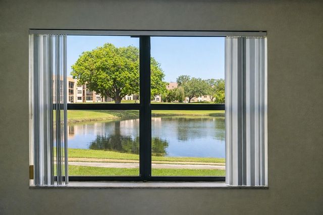 10180 NW 30th Court 109, Sunrise, FL 33322