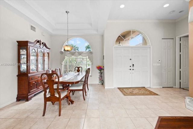 10912 NW 2nd St, Plantation, FL 33324