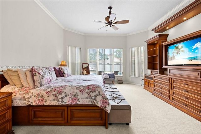 10912 NW 2nd St, Plantation, FL 33324