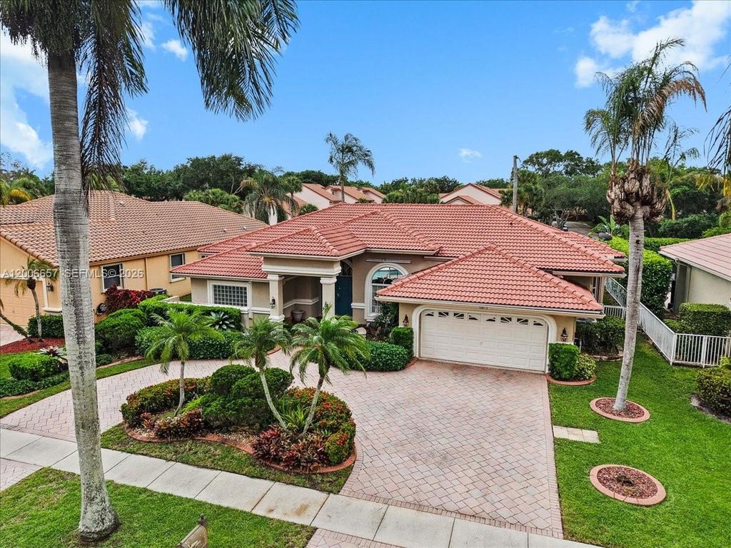 10912 NW 2nd St, Plantation, FL 33324