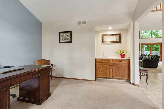 14017 Towering Oaks Drive, Utica, MI 48315