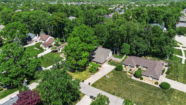 14017 Towering Oaks Drive, Utica, MI 48315