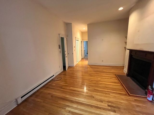 74 E. Brookline 2, Boston, MA 02118