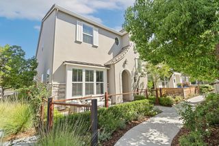 3289 Ronald Reagan Walk, Sacramento, CA 95818