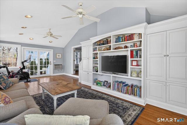 88 Churchill Road, Hamden, CT 06517