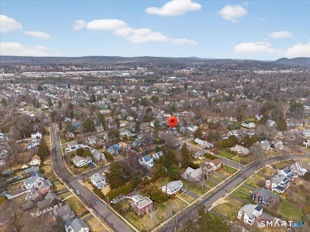 88 Churchill Road, Hamden, CT 06517