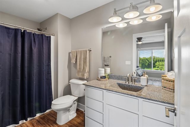 904 Summerset Place, Indianola, IA 50125