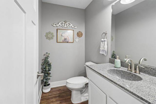 904 Summerset Place, Indianola, IA 50125