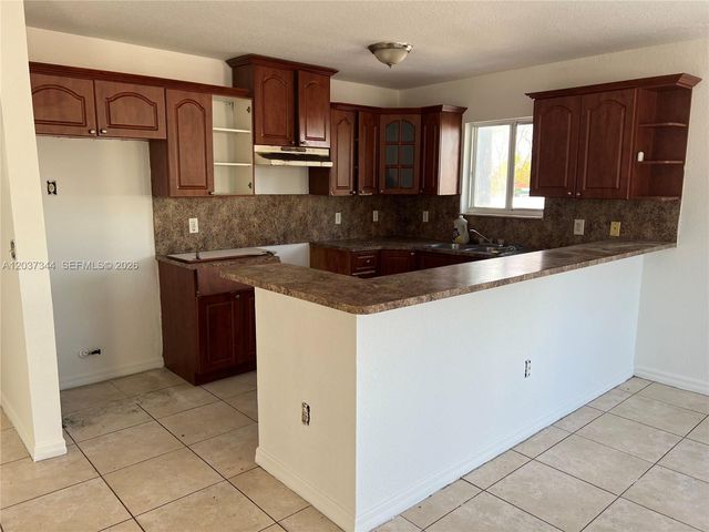 7012 NW 6th Ct 7012, Miami, FL 33150