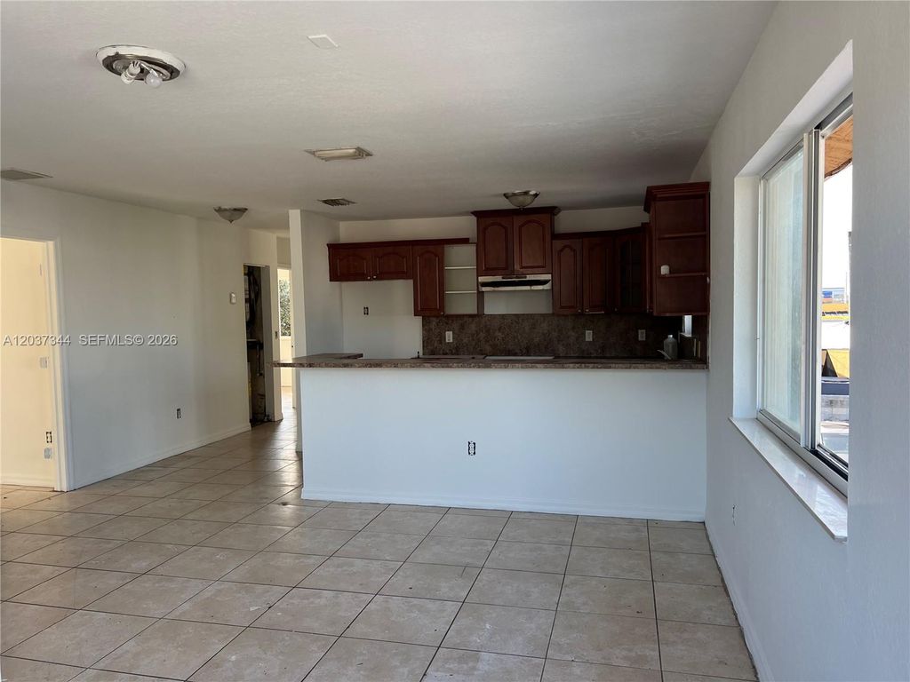 7012 NW 6th Ct 7012, Miami, FL 33150