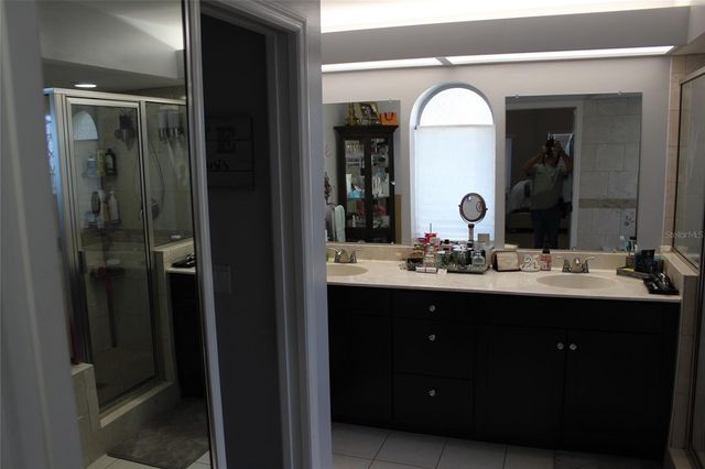 16713 NE SHEFFIELD PARK DR, STREET, Lutz, FL 33549