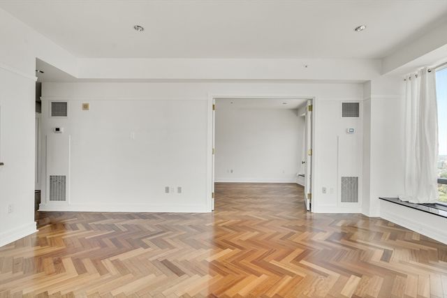 2 Avery St 27G, Boston, MA 02111