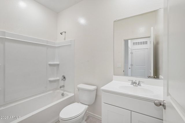 7747 W APOLLO Road, Laveen, AZ 85339