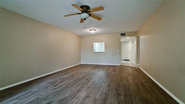 811 OAK DRIVE 811, Bradenton, FL 34210