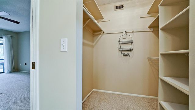 811 OAK DRIVE 811, Bradenton, FL 34210