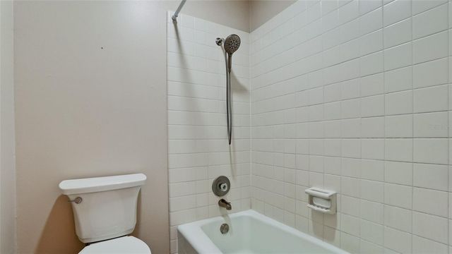 811 OAK DRIVE 811, Bradenton, FL 34210