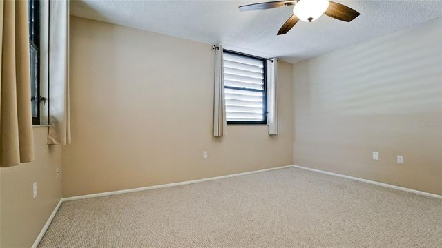 811 OAK DRIVE 811, Bradenton, FL 34210