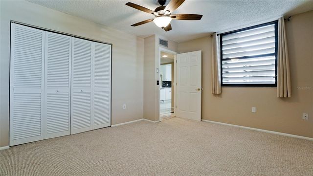 811 OAK DRIVE 811, Bradenton, FL 34210