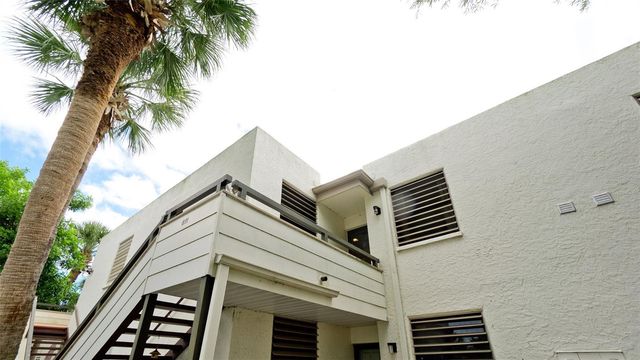811 OAK DRIVE 811, Bradenton, FL 34210