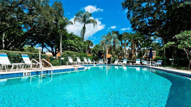 811 OAK DRIVE 811, Bradenton, FL 34210