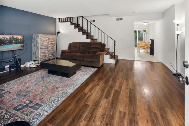 6100 Shadow Ln, Citrus Heights, CA 95621