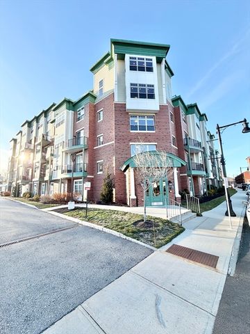 69 Foundry St 416, Wakefield, MA 01880