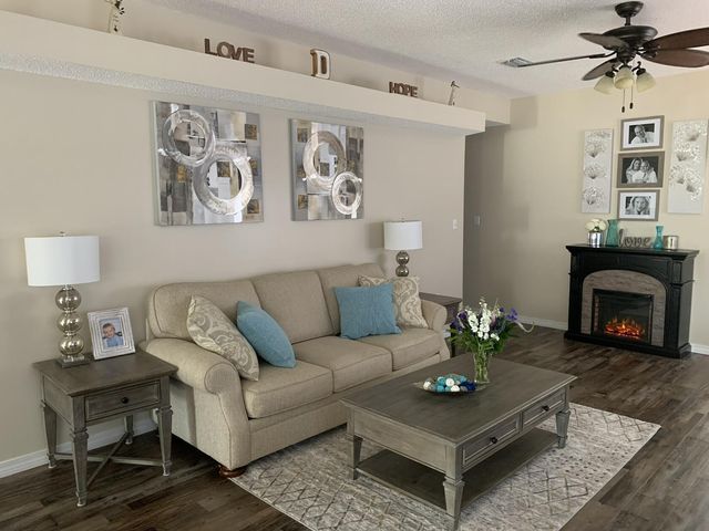 1619 Fenwick Avenue, Fort Walton Beach, FL 32547