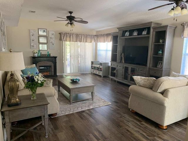 1619 Fenwick Avenue, Fort Walton Beach, FL 32547